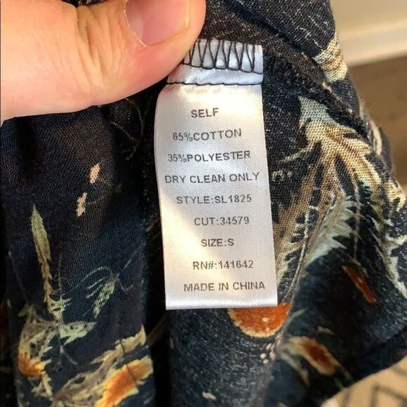 She + Sky / blouse / size small - Picture 8 of 9